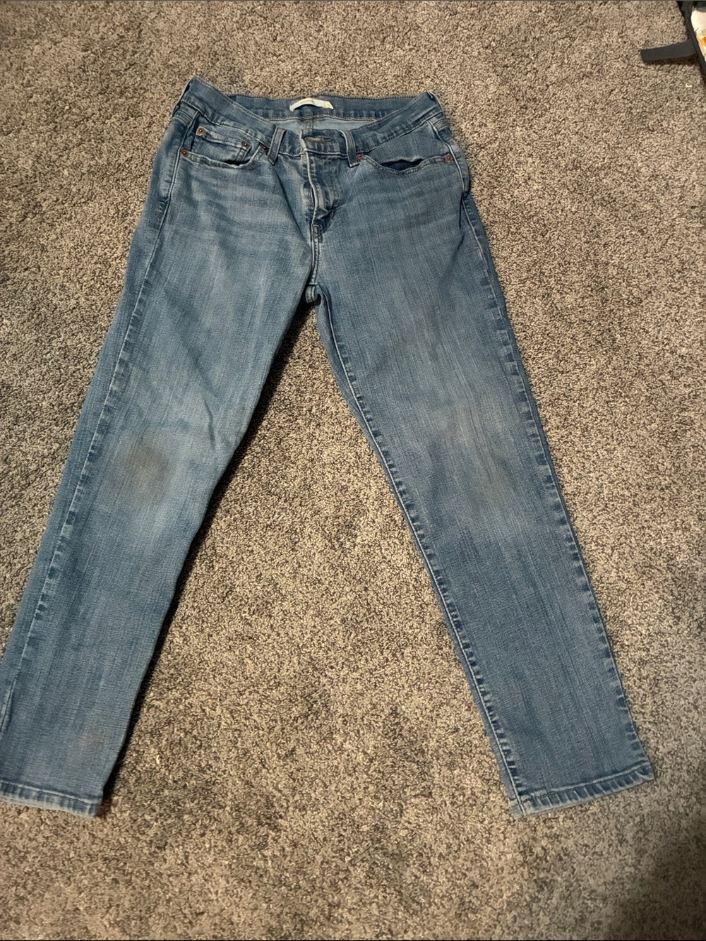 Levi's Women's Boyfriend Jeans - Faded Light Blue Denim